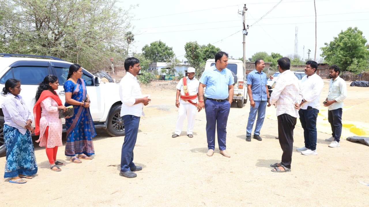 రైతులకు అండగా ఉంటాం - ఆందోళన చెందవద్దు